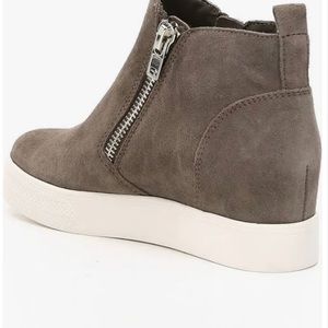 Grey wedges size 5.5